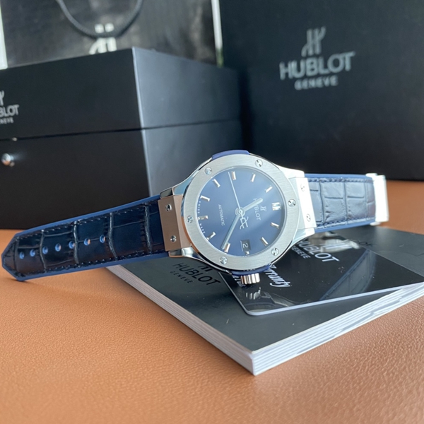 ウブロコピー時計全体デザイン